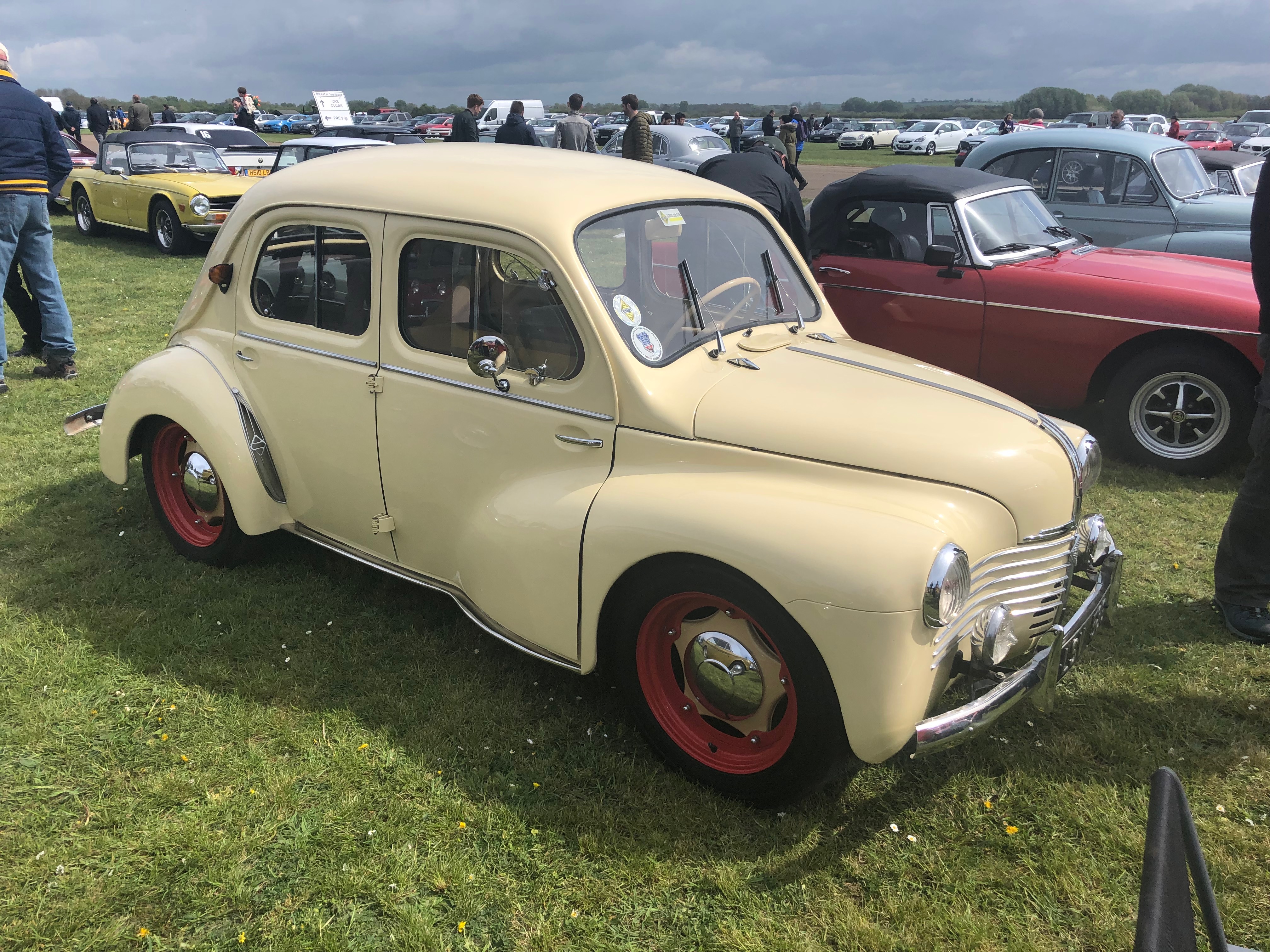 1947 - 1961 Renault 4CV